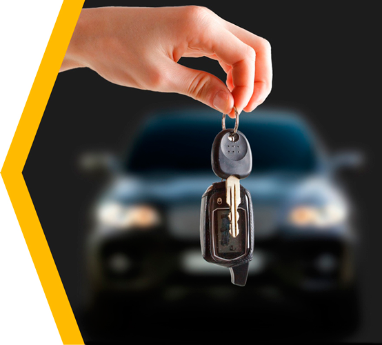 трезвый водитель. отдает ключи.